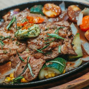 Garlic Butter Steak Plate Serving