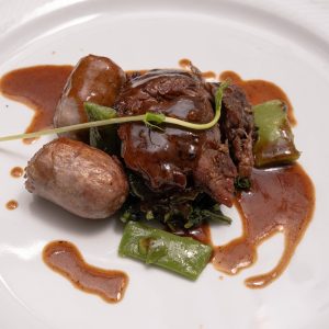 Traditional Steak And Kidney Pie Serving